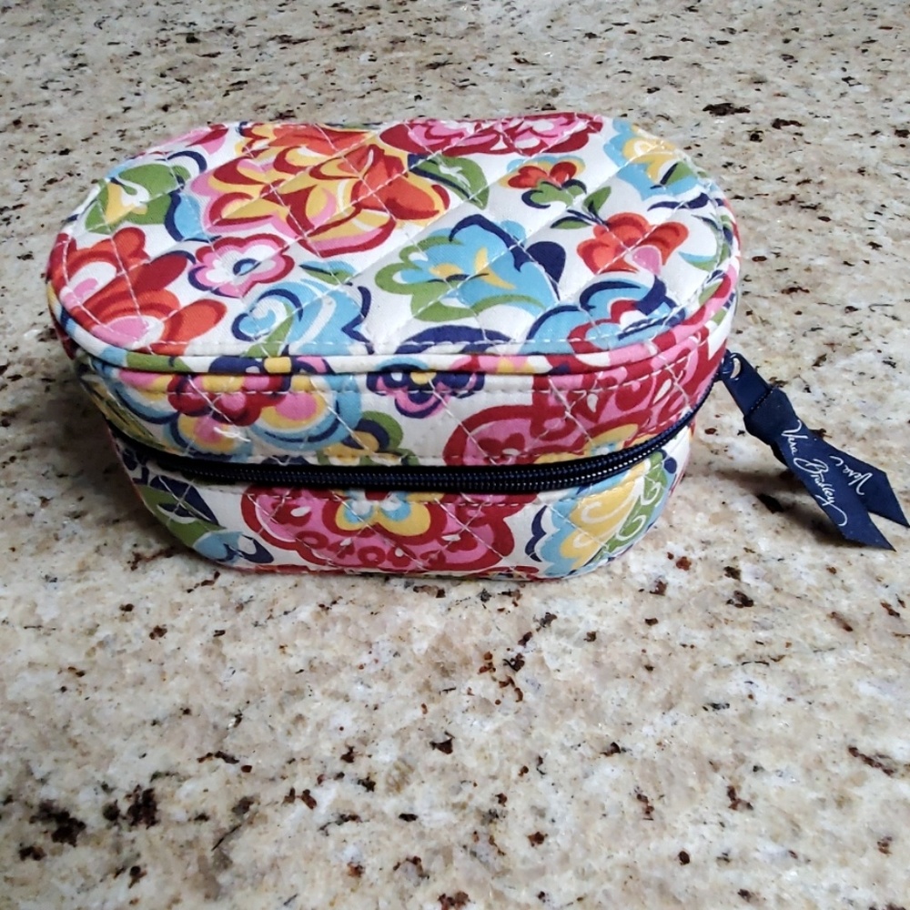 Jewelry case